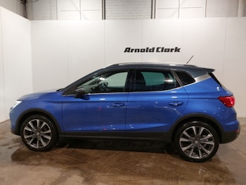 Used SEAT Arona 2024 for sale - 79493291: Photo