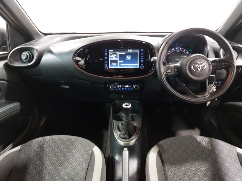 Used Toyota Aygo X 2023 for sale - 77731429: Photo 2