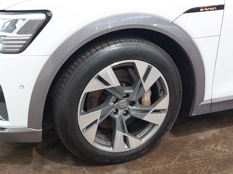 Used Audi e-tron 2020 for sale - 78147469: Photo 13