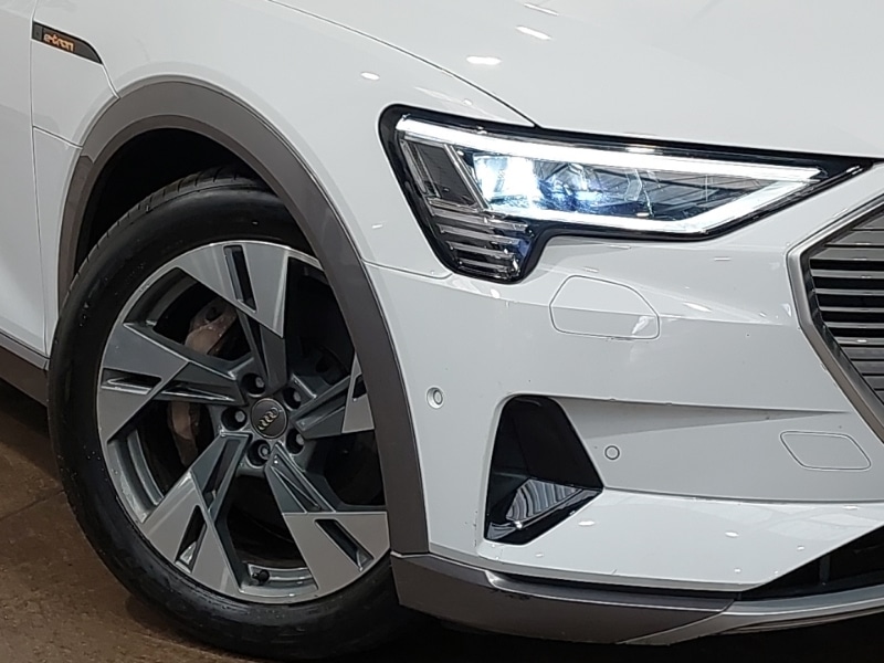 Used Audi e-tron 2020 for sale - 78147469: Photo 9