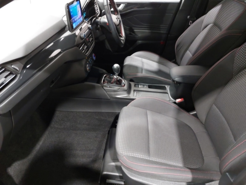 Used Ford Focus 2021 for sale - 77475844: Photo 5