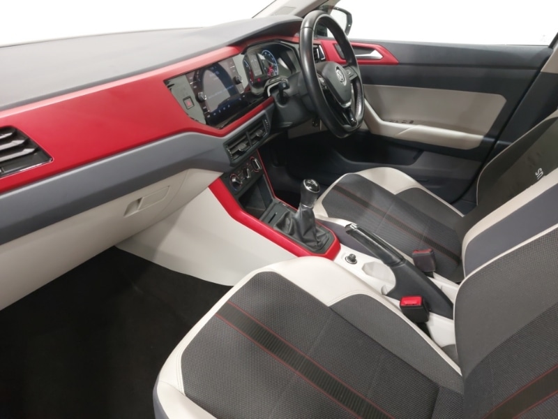 Used Volkswagen Polo 2018 for sale - 76464937: Photo 5