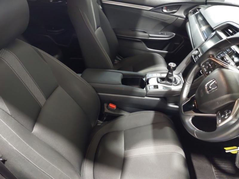 Used Honda Civic 2020 for sale - 76629326: Photo 19