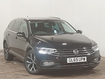 Volkswagen - Passat