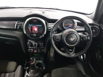 Used MINI Hatch 2019 for sale - 79407107: Photo