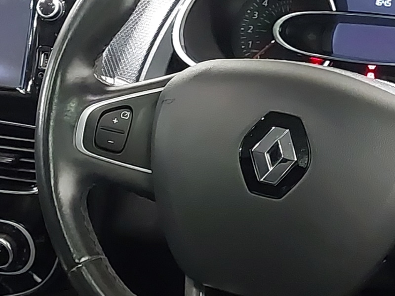 Used Renault Clio 2019 for sale - 77433776: Photo 11