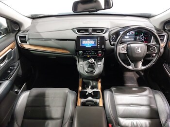 Used Honda CR-V 2018 for sale - 76498106: Photo