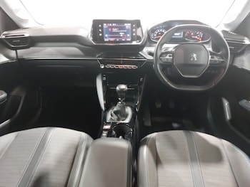 Used Peugeot 208 2021 for sale - 76055002: Photo 2
