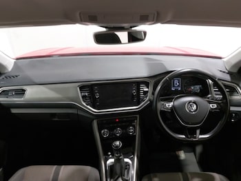 Used Volkswagen T-Roc 2020 for sale - 78113921: Photo