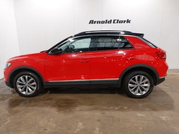 Used Volkswagen T-Roc 2020 for sale - 78113921: Photo