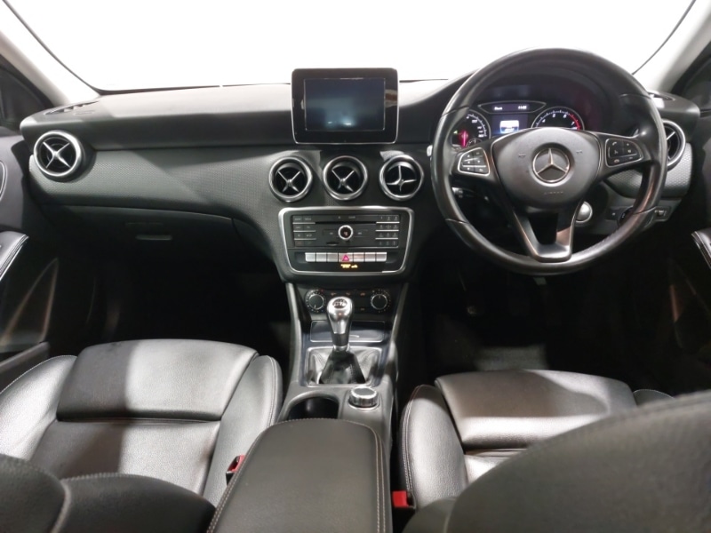 Used Mercedes-Benz A-Class 2017 for sale - 76560616: Photo 2