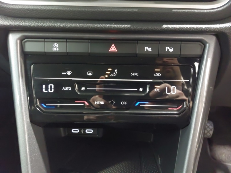 Used Volkswagen T-Roc 2024 for sale - 77357975: Photo 15