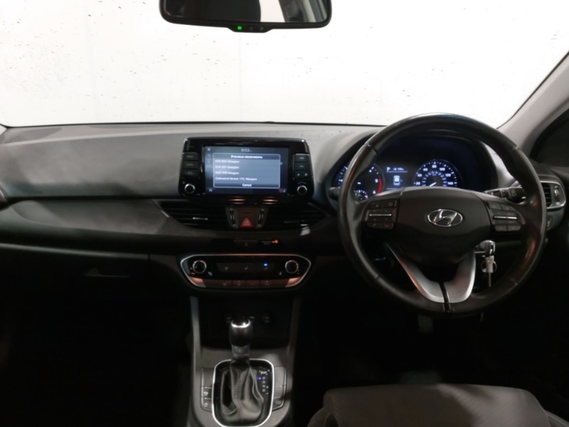 Used Hyundai i30 2017 for sale - 76560598: Photo 2