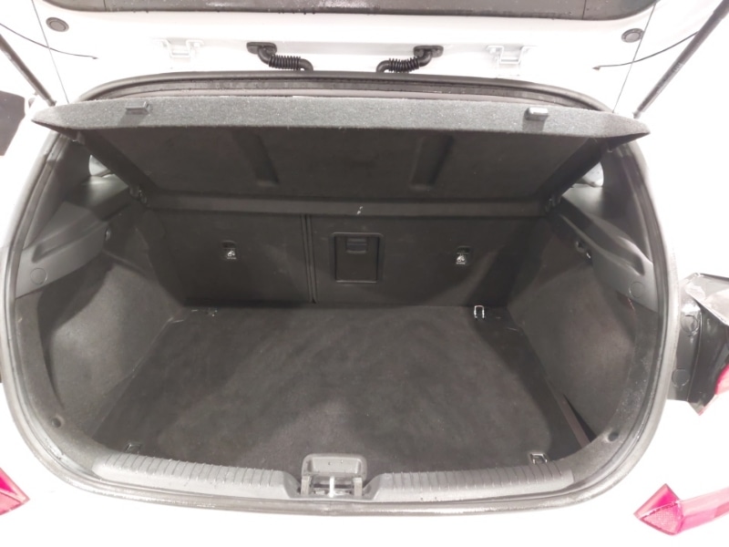 Used Hyundai i30 2017 for sale - 76560598: Photo 8