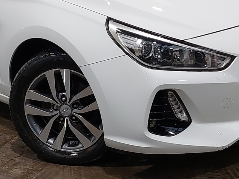 Used Hyundai i30 2017 for sale - 76560598: Photo 9