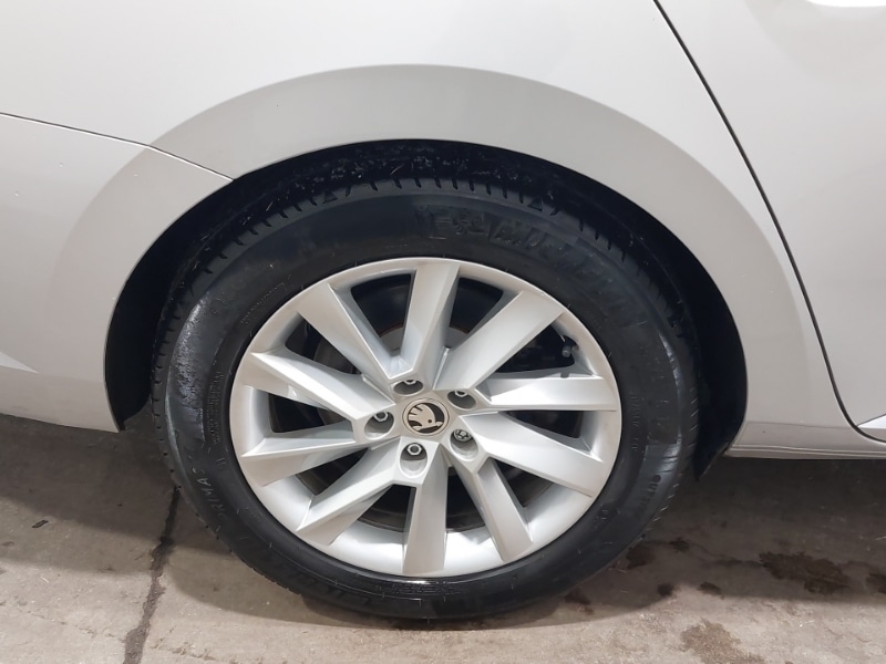 Used Skoda Superb 2023 for sale - 76602597: Photo 17