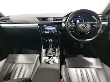 Used Skoda Superb 2023 for sale - 76602597: Photo