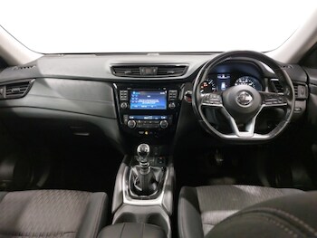 Used Nissan X-Trail 2018 for sale - 78253099: Photo