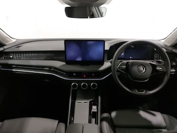 Used Skoda Superb 2024 for sale - 77933553: Photo