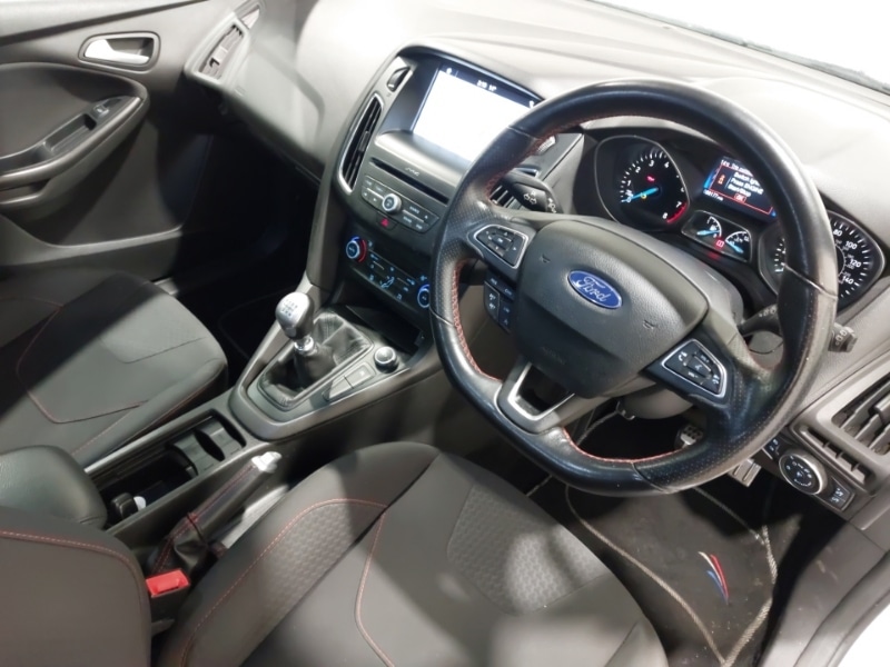 Used Ford Focus 2018 for sale - 76560604: Photo 16