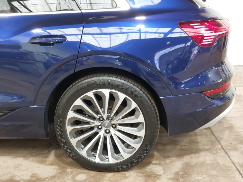 Used Audi e-tron 2020 for sale - 77999930: Photo 14