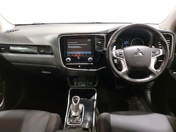 Used Mitsubishi Outlander 2020 for sale - 77343376: Photo