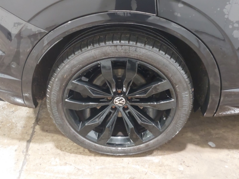 Used Volkswagen Touareg 2020 for sale - 76602570: Photo 16