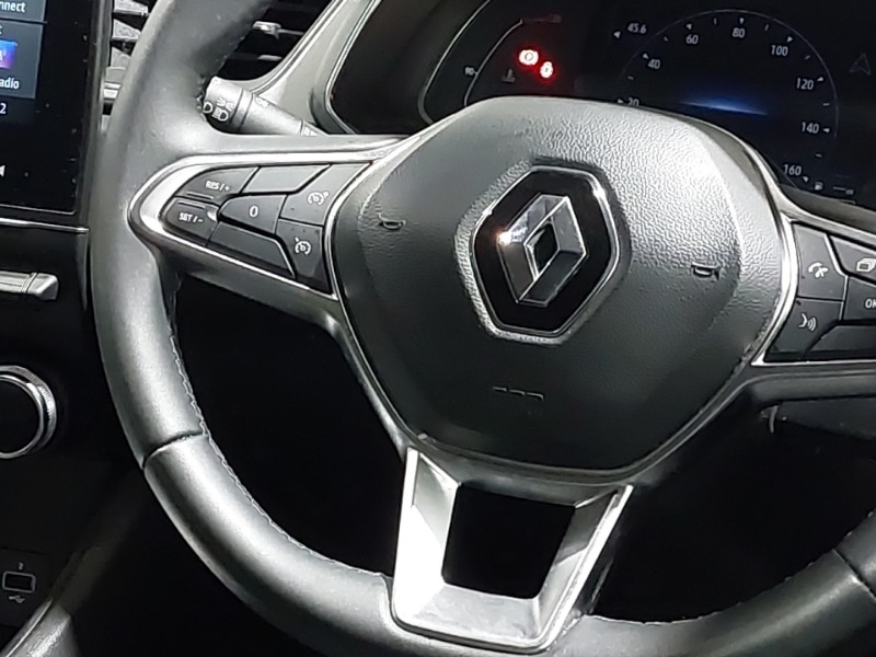 Used Renault Captur 2022 for sale - 77343355: Photo 11