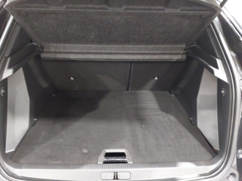 Used Peugeot 2008 2020 for sale - 77999924: Photo 8