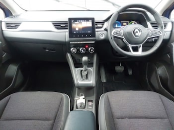 Used Renault Captur 2023 for sale - 76771362: Photo