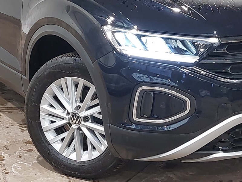 Used Volkswagen T-Roc 2023 for sale - 77596086: Photo 9