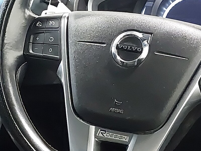 Used Volvo V40 2017 for sale - 77964337: Photo 11