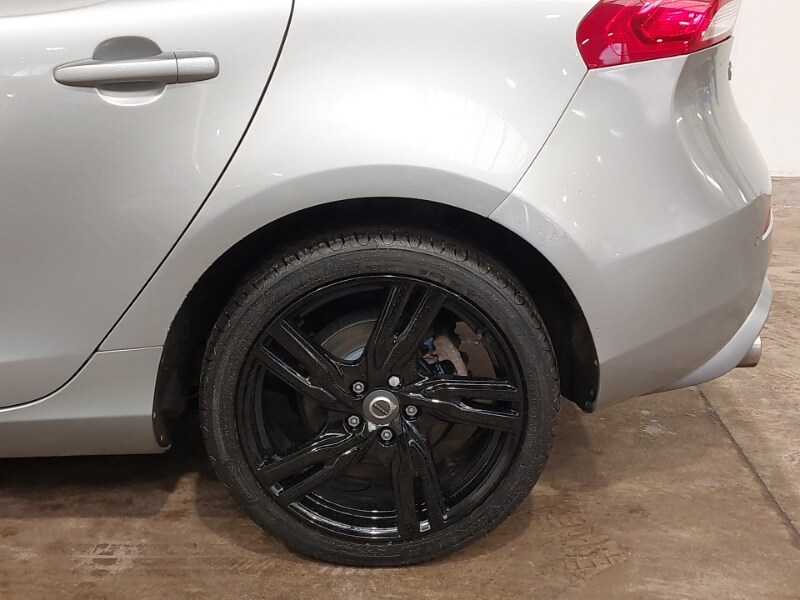 Used Volvo V40 2017 for sale - 77964337: Photo 14