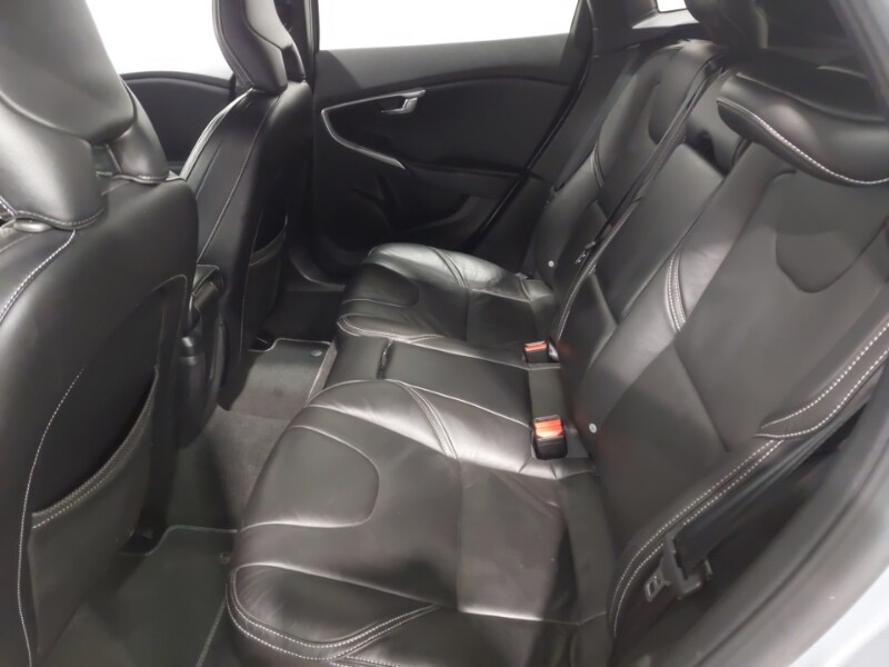 Used Volvo V40 2017 for sale - 77964337: Photo 6