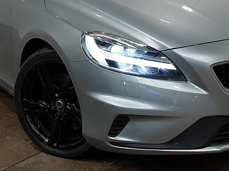 Used Volvo V40 2017 for sale - 77964337: Photo 9