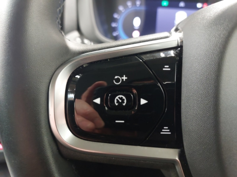 Used Volvo XC60 2023 for sale - 76103422: Photo 15
