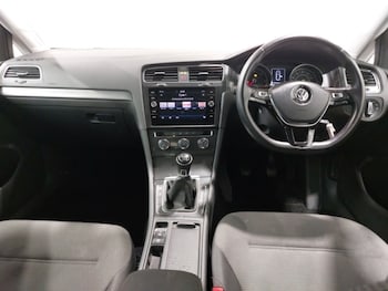 Used Volkswagen Golf 2018 for sale - 78326704: Photo