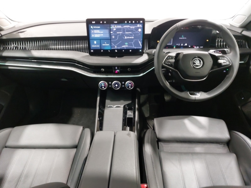 Used Skoda Superb 2024 for sale - 77142027: Photo 2