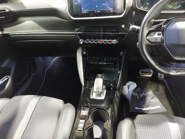 Used Peugeot 208 2020 for sale - 76188103: Photo 11