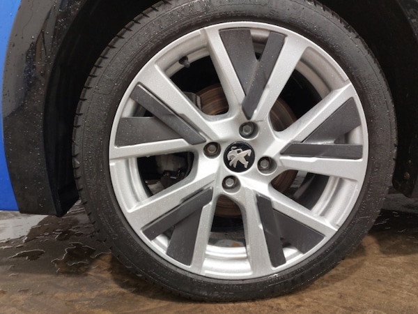 Used Peugeot 208 2020 for sale - 76188103: Photo 13