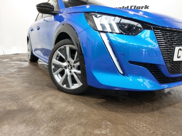 Used Peugeot 208 2020 for sale - 76188103: Photo 9