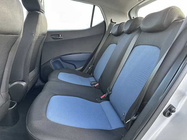 Used Hyundai i10 2014 for sale - 76610835: Photo 15