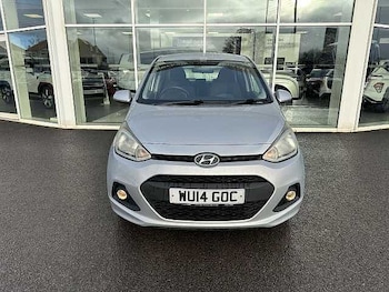 Used Hyundai i10 2014 for sale - 76610835: Photo