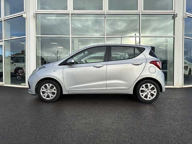 Used Hyundai i10 2014 for sale - 76610835: Photo 5