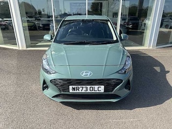 Used Hyundai i10 2023 for sale - 79511207: Photo