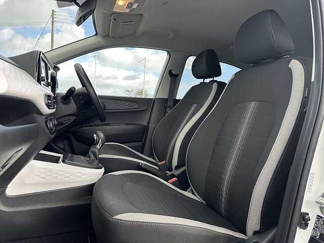 Used Hyundai i10 2023 for sale - 77674963: Photo 15