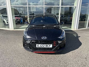 Used Hyundai i10 2022 for sale - 77862772: Photo