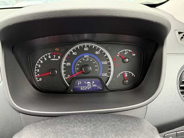 Used Hyundai i10 2017 for sale - 76125579: Photo 11