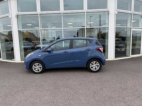 Used Hyundai i10 2017 for sale - 76125579: Photo 3