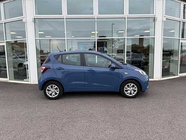 Used Hyundai i10 2017 for sale - 76125579: Photo 4
